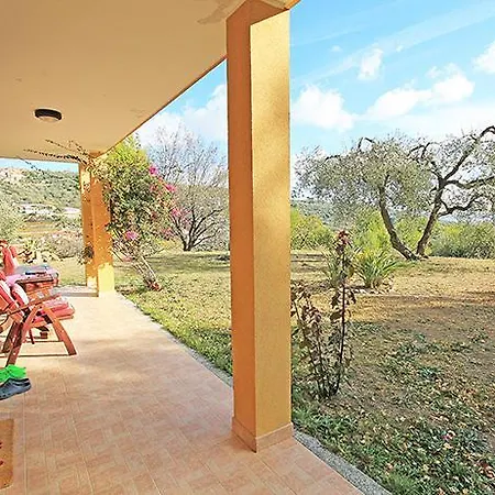 Casa Vacanze La Belle ديانو كاستيلو
