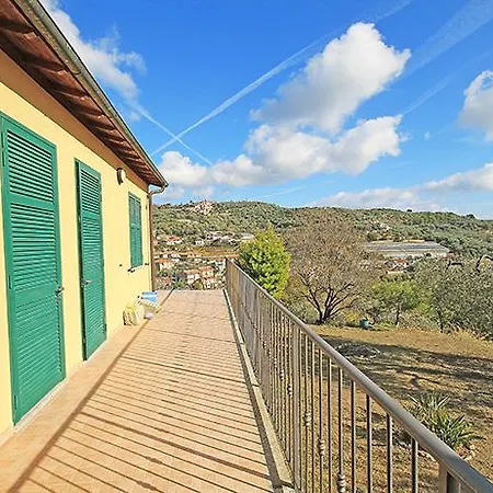 Casa Vacanze La Belle بيت للعطل *
